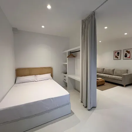 By Miramar Апартаменты