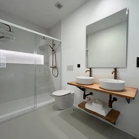 By Miramar Apartment *