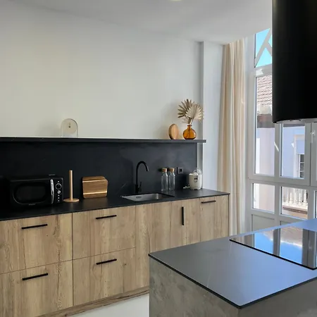 By Miramar Appartamento